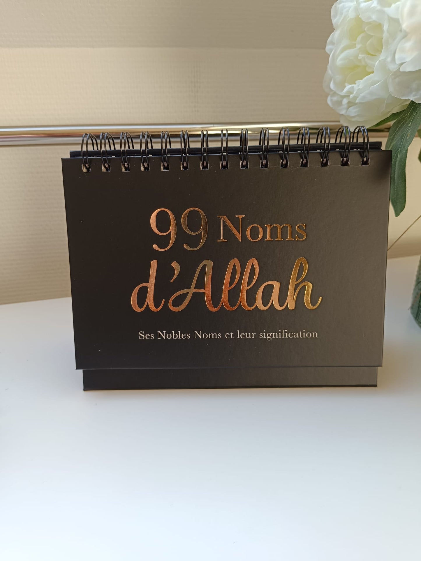 Chevalet 99 Noms d'Allah - Décoration Islamique Élégante - HADIETH BENELUX